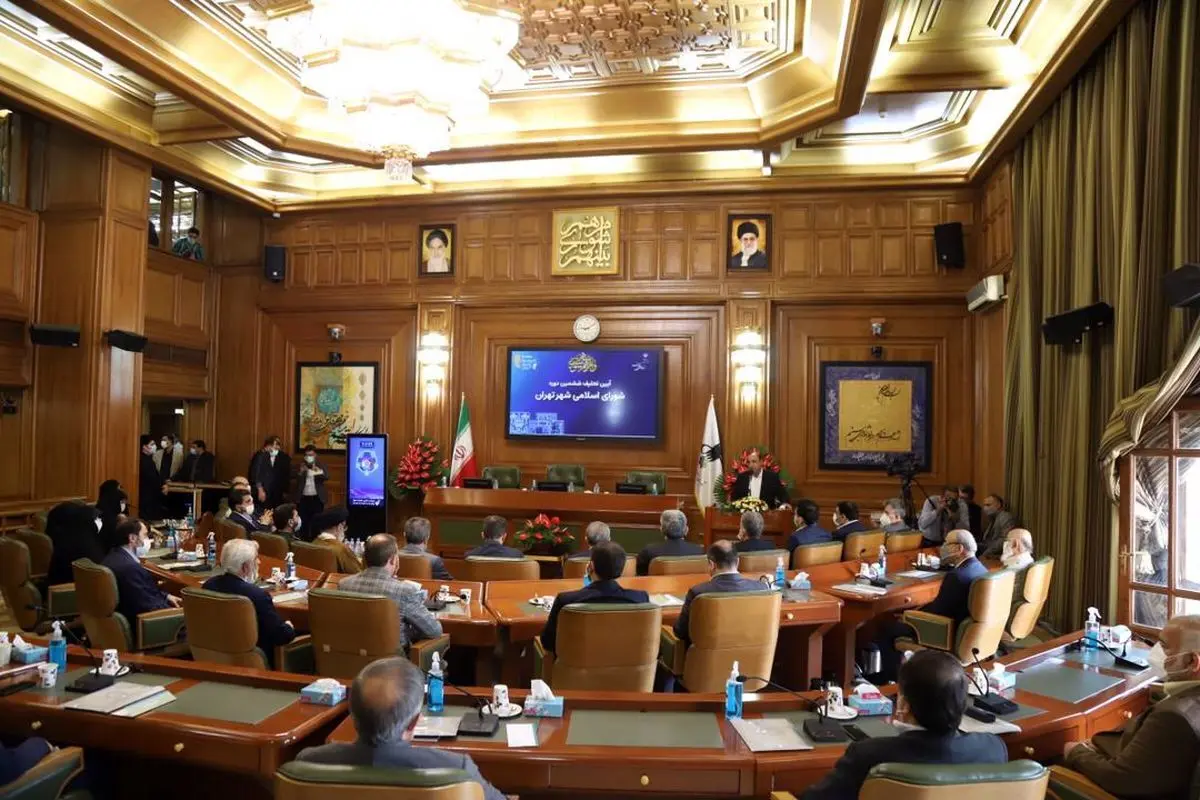 اقراریان: حصارکشی غیرکارشناسی بوستان‌های تهران باید بررسی شود