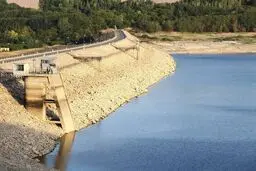 کاهش ۶۷ درصدی حجم آب ورودی به سدهای آذربایجان غربی
