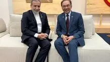عراقچی با نخست وزیر مالزی دیدار و گفتگو کرد

