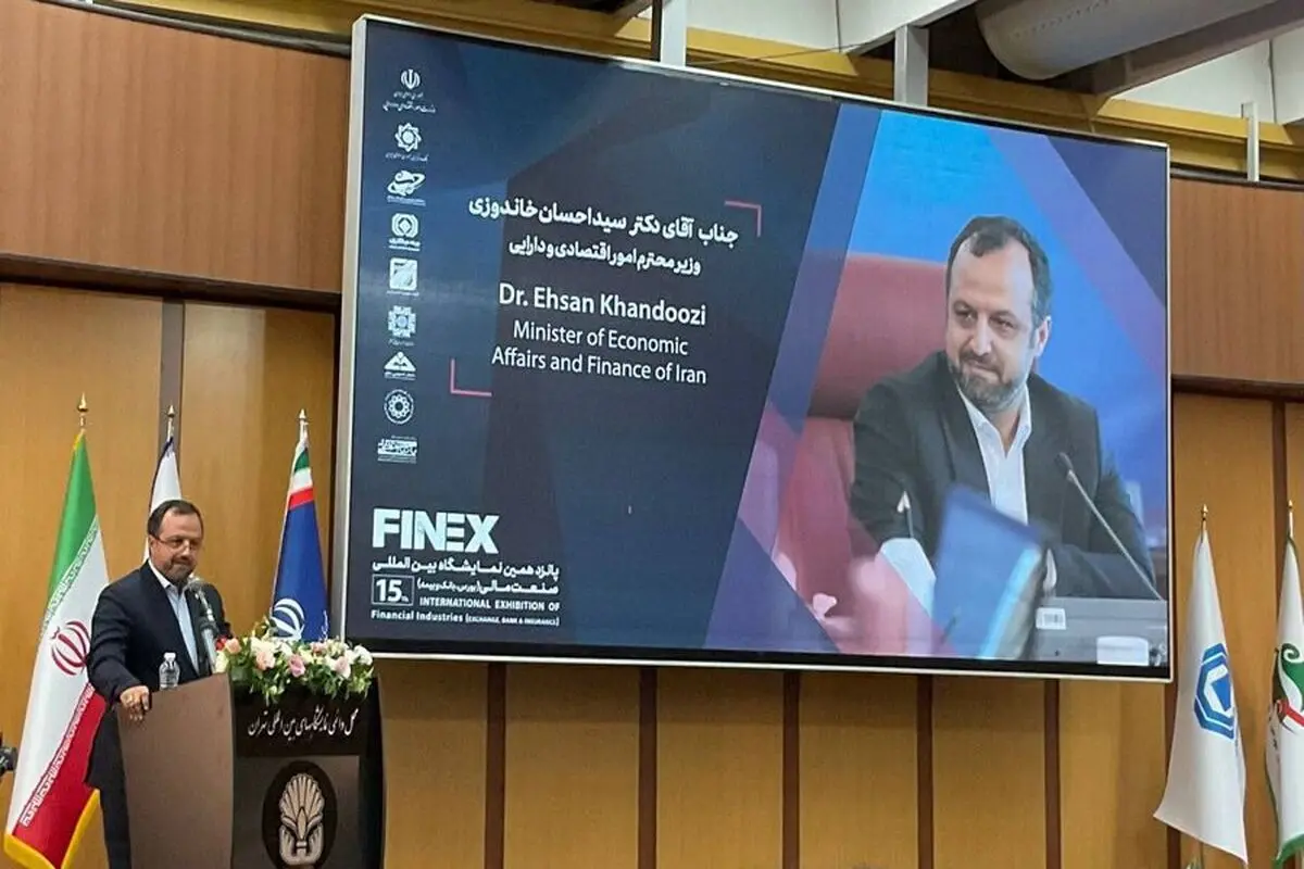 وزیر اقتصاد: الگوی موفق سرمایه‌گذای بانک‌ها در دهه ۶۰ احیا می‌شود