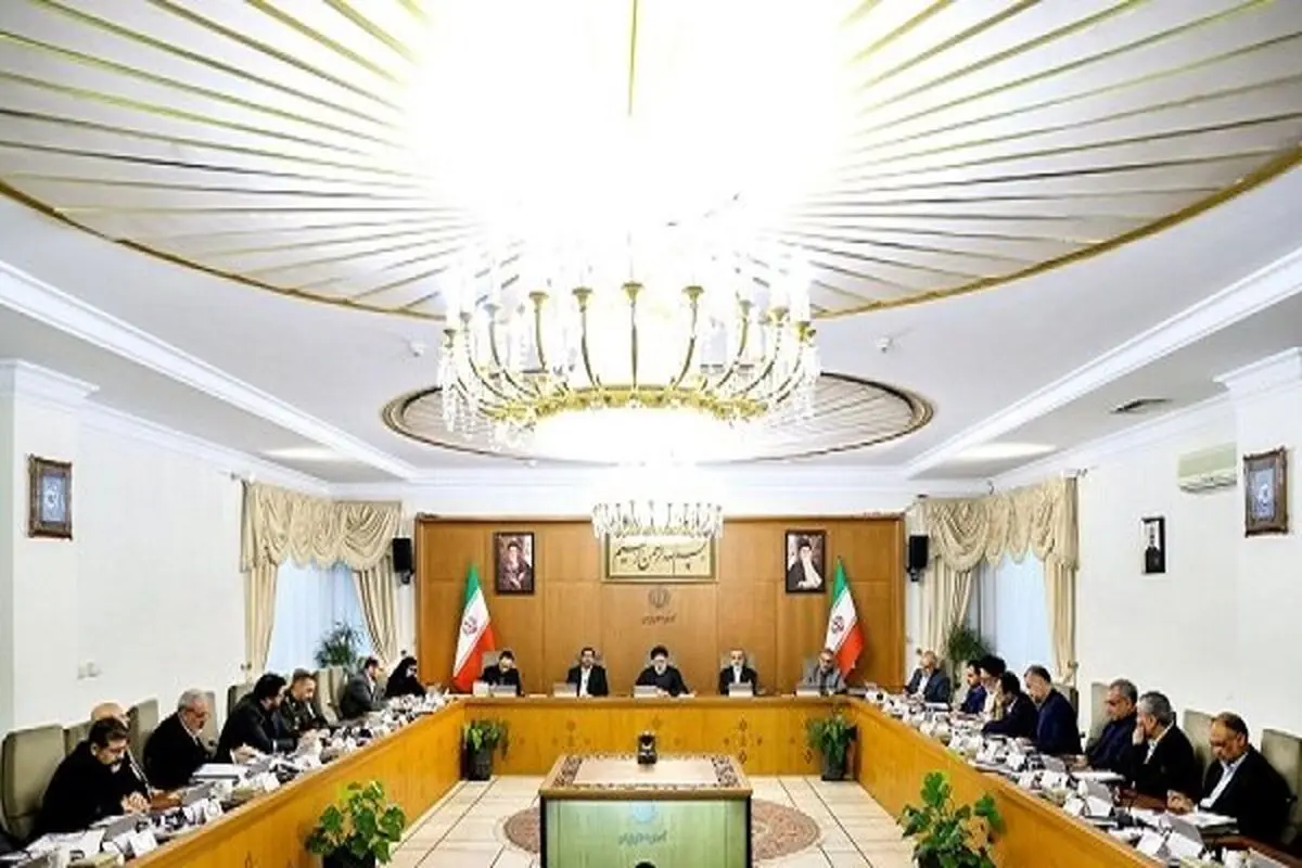 دستور رییسی برای رسیدگی فوری و جدی به امور خانواده شهدای کرمان


