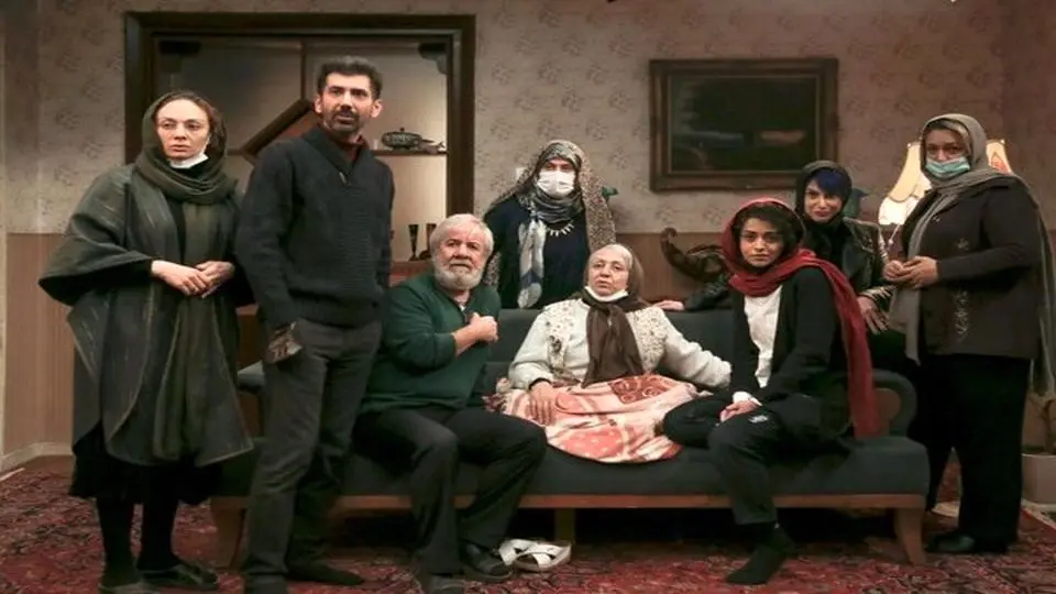 کیهان: «شب طلایی» تقلیدی تمام‌عیار از سینمای فرهادی است