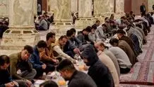 تصاویری از افطاری در حرم امام علی