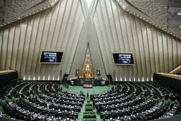 نقدی بر تلاش دولت و مجلس برای اصلاح قانون به‌کارگیری اسلحه

