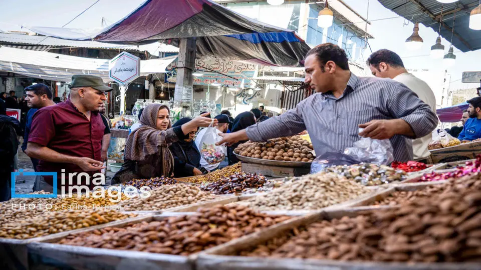 حال و هوای نوروز در بازار خرم‌آباد+ عکس