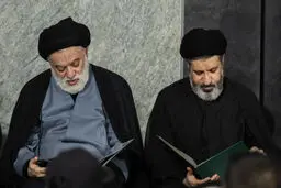 پسران و داماد رهبر شهید در یک قاب + عکس