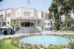دردسر مدیران جناحی