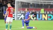 انگلیس: زانو زدن بازیکنان ربطی به ایران ندارد