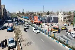 با فعالیت شبانه‌روزی نیروهای امدادی خیابان پیروزی بازگشایی شد 