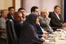 اعتراض ‎آقامیری به حضور فرزند عارف در جلسات دولتی
