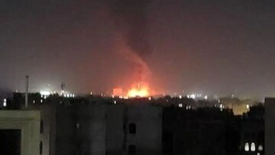 حمله هوایی اسرائیل به نیروگاه برق صنعا