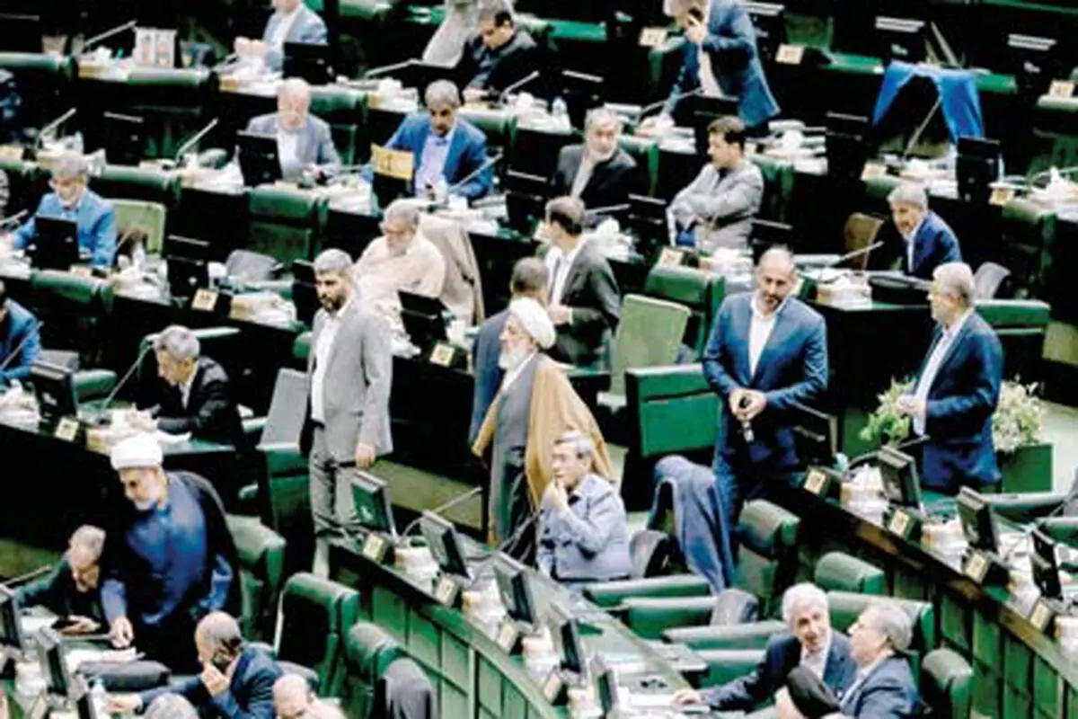 میدانی برای سیاست هیجانی