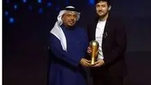 توپ طلای امارات به سردار آزمون رسید