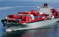 ادعای یک مقام نظامی آمریکایی: چند شناور و پهپاد ایرانی به یک کشتی تجاری حمله کرده‌اند