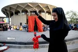 جدول آثار صحنه‌ای بیست‌ویکمین جشنواره نمایش عروسکی تهران-مبارک
