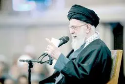 خطرناک‌تر  از  ناو، سلاحی است که آن  را  به  قعر  دریا  می‌فرستد
