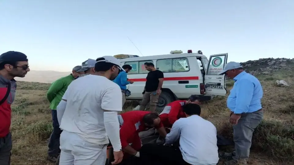 سقوط مرگبار پاراگلایدر در چناران؛ یک نفر جان باخت