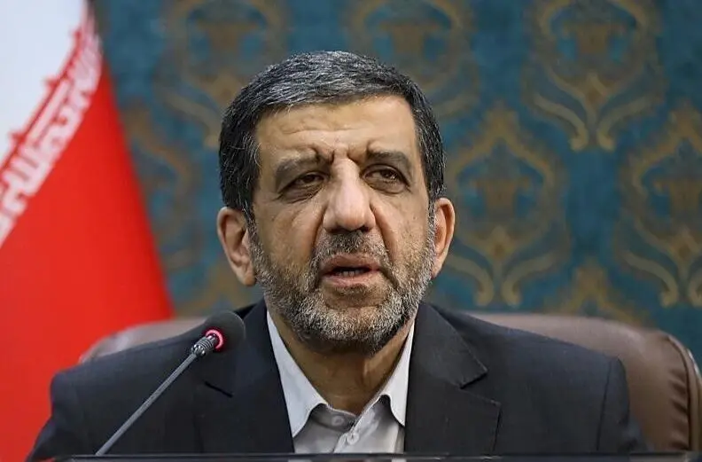 کیهان از خجالت عزت‌الله ضرغامی درآمد
