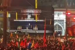 حال و هوای مصلی تهران  پیش از خواندن نماز بر پیکر رهبر شهید در صبح روز یکشنبه ۱۴ تیر ۱۴۰۵