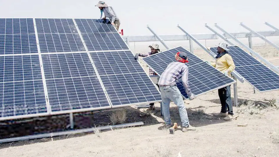 برق خورشیدی گرفتار بوروکراسی
