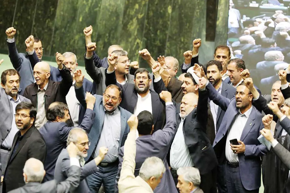 رویکرد نمایندگان به صدای معترضان
