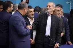 انتقادها  را  با جان و دل می‌پذیریم

