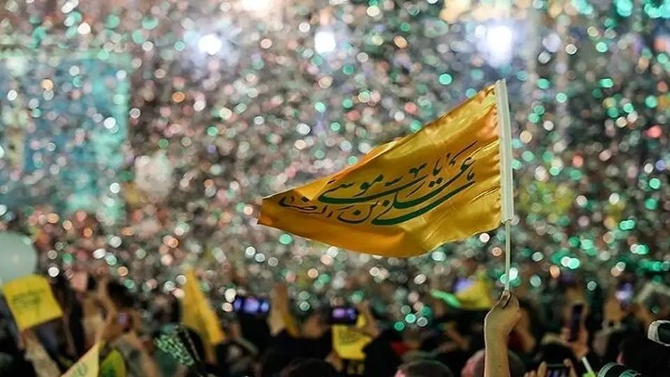 نورباران میدان ولیعصر در شب تولد امام هشتم + فیلم