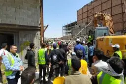 افزایش فوتی‌های حادثه خلازیر به ۵ نفر/ ۲ نفر زنده از زیر آوار خارج شدند