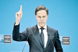 
ناتو زیر تیغ
