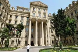 اقدام جدید باکو علیه تهران | جمهوری آذربایجان هشدار سفر به ایران صادر کرد