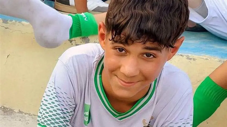 جزئیات جدید از حادثه برق گرفتگی دانش‌آموز کلاس نهمی در لنگرود؛ نمی‌دانیم چرا اداره برق، پست فشار قوی کنار مدرسه ساخته