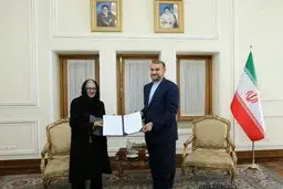 أمیر عبداللهیان یلتقی مدیرة مکتب الیونسکو الإقلیمی فی ایران