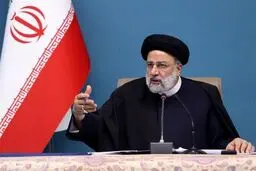 واکنش رئیسی به شیطنت یک کودک هنگام سخنرانی/ ویدئو

