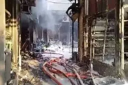 آتش‌گرفتن ۱۱  مغازه یک پاساژ در ناصرخسرو تهران