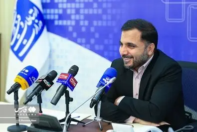 وزیر ارتباطات در جلسه رونمایی از طرح مرتبط با پیام‌رسان‌های داخلی