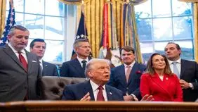 ترامپ قانون لغو دائمی تحریم سوریه را امضا کرد

