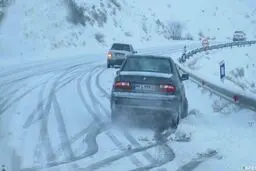 احتمال ریزش بهمن در محورهای کوهستانی