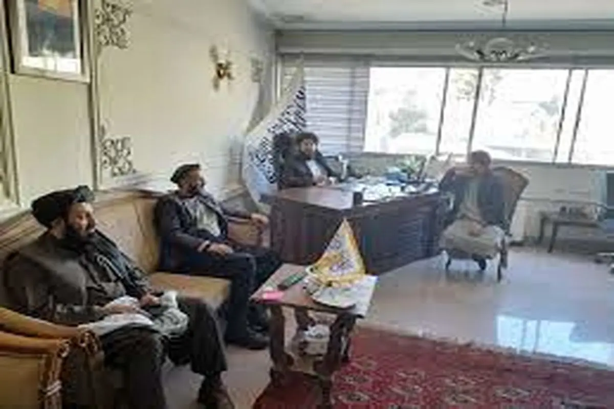 نه حضور کاظمی قمی در کابل وجاهت دارد، نه حضور حقانی در تهران/  اختلاف دیپلمات‌های وزارت خارجه با بقیه نهاد‌های تصمیم‌گیر بر سر کیفیت مواجهه با طالبان