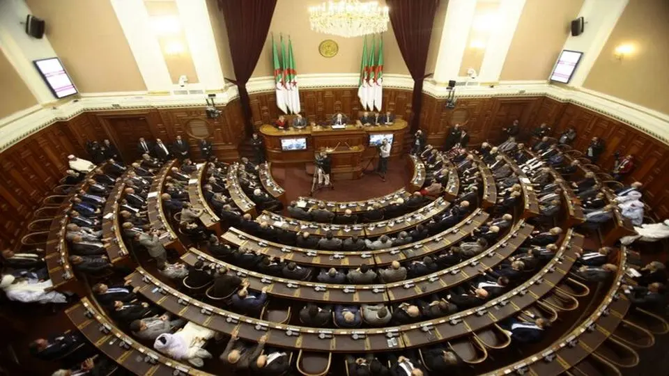  مجلس الجزایر قانون «اجازه جنگ با اسرائیل» را تصویب کرد/ ویدئو