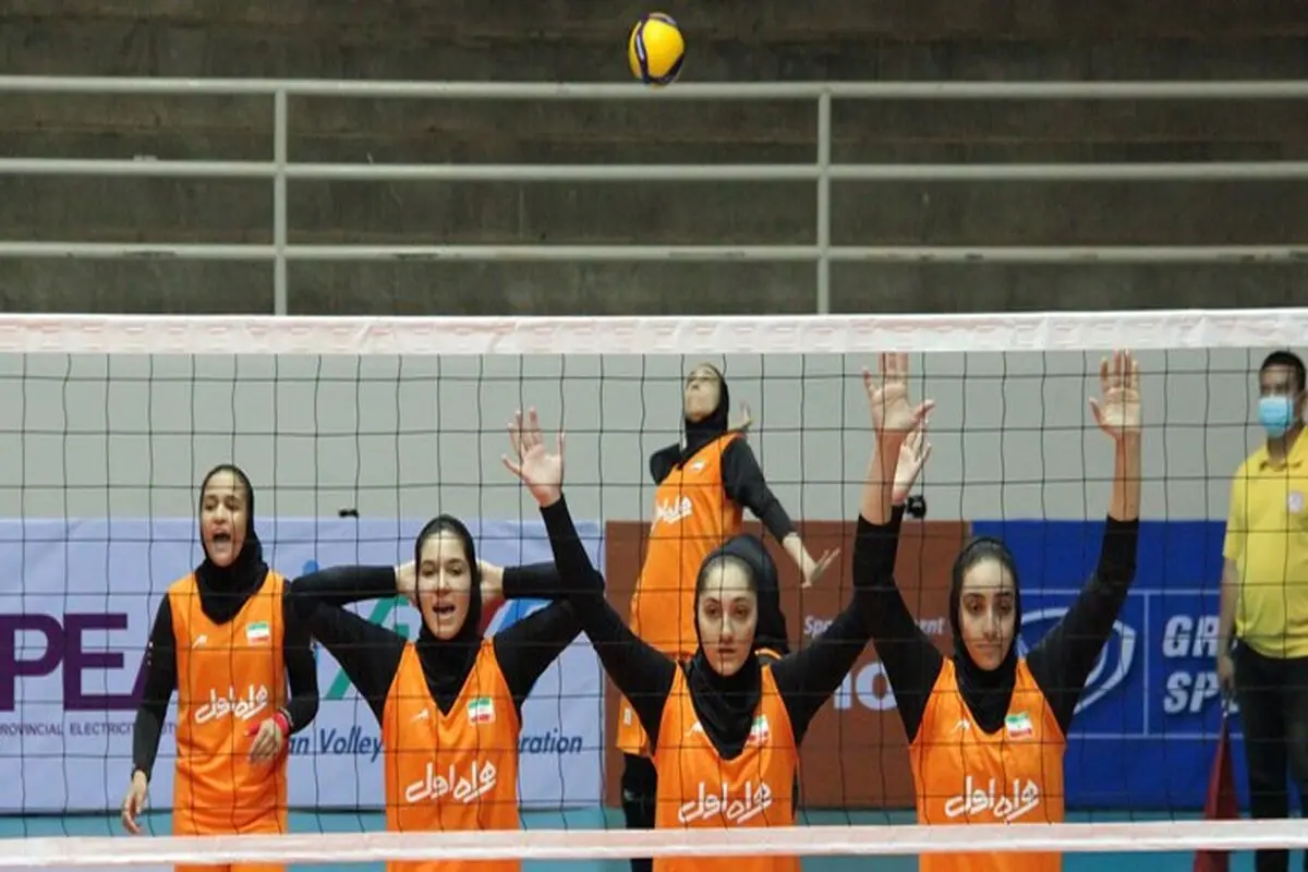 منتخب ناشئات ایران یهزم نظیره الاسترالي في بطولة آسیا بالکرة الطائرة