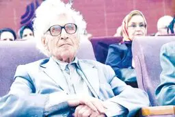 مردی که زیر سایه بزرگان گم شد
