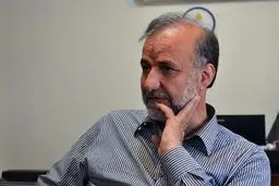 افراد قلدر متصل به قدرت و ثروت در جریان اصولگرا با پررویی دلسوزان انقلاب را کنار زدند