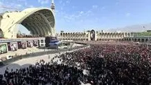 قابی ماندگار از پیکر مطهر رهبر شهید در مصلی امام خمینی(ره)
