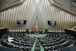هیئت نظارت موظف به پاسخ‌گویی درباره شاسی‌بلندها نیست
