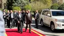 وداع خانواده حسین امیرعبداللهیان با پیکر وزیر امور خارجه/ ویدئو