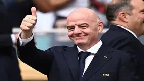رکورد عجیب رئیس فیفا در جام جهانی/ دور دنیا در ۴۰ روز!