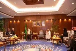 السفیر الإیرانی فی الریاض یلتقی مع وزیر الشؤون الإسلامیة السعودی