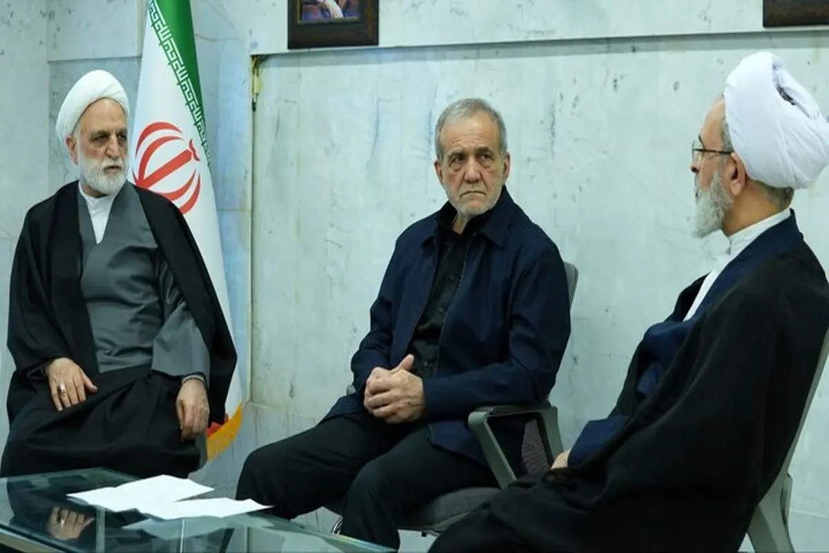 تشکیل دومین جلسه شورای موقت رهبری با حضور پزشکیان، اژه ای و اعرافی