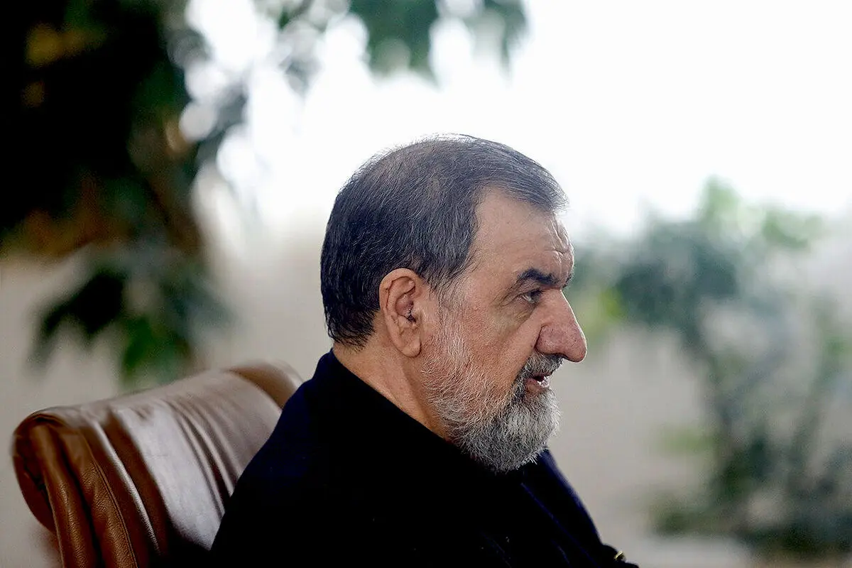 محسن رضایی: تنگه هرمز باز نمی شود 