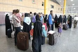 عراق: ایران زائران را گروهی اعزام کند